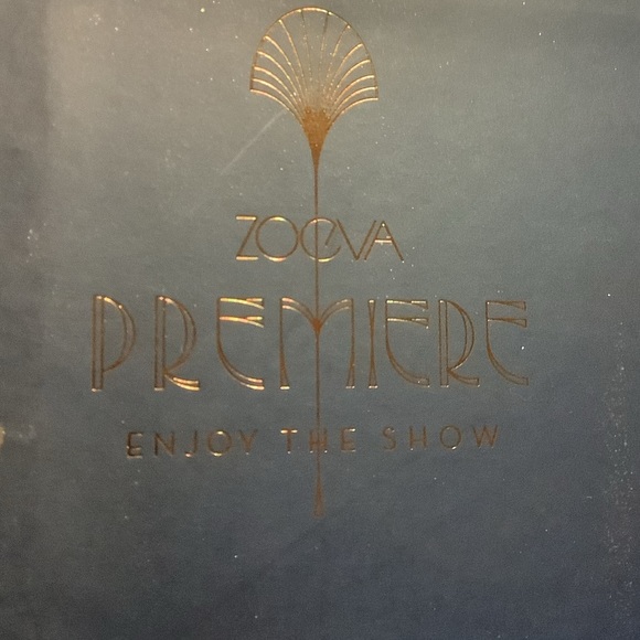 2 eyeshadow pallets. Violet Voss Essentials, and Zoeva Premiere - Picture 5 of 9